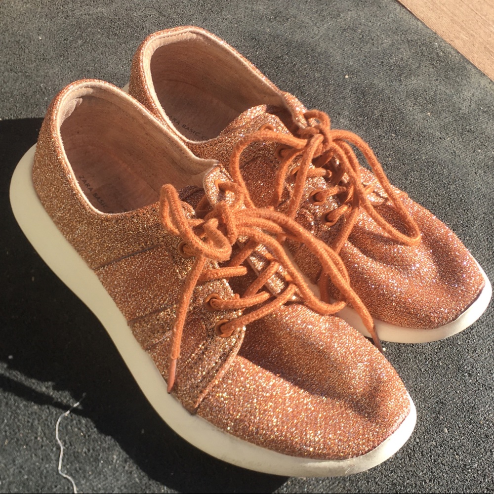 Beautiful sparkly shiny sneakers size 7.5